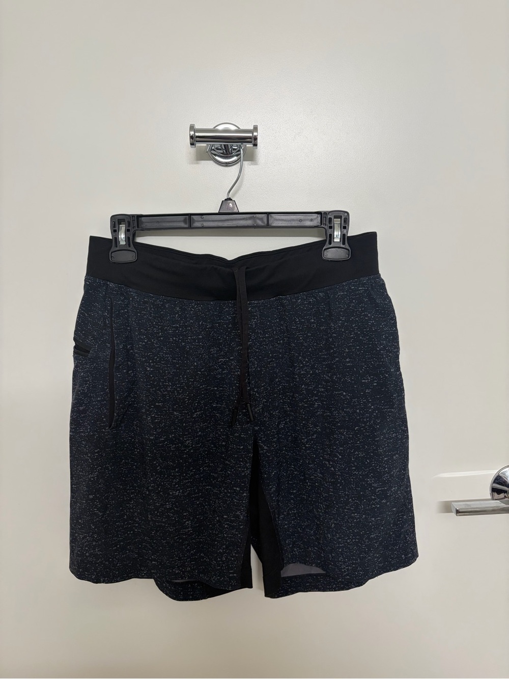 LULULEMON- T.H.E. Shorts (7 inch inseam, linerless)